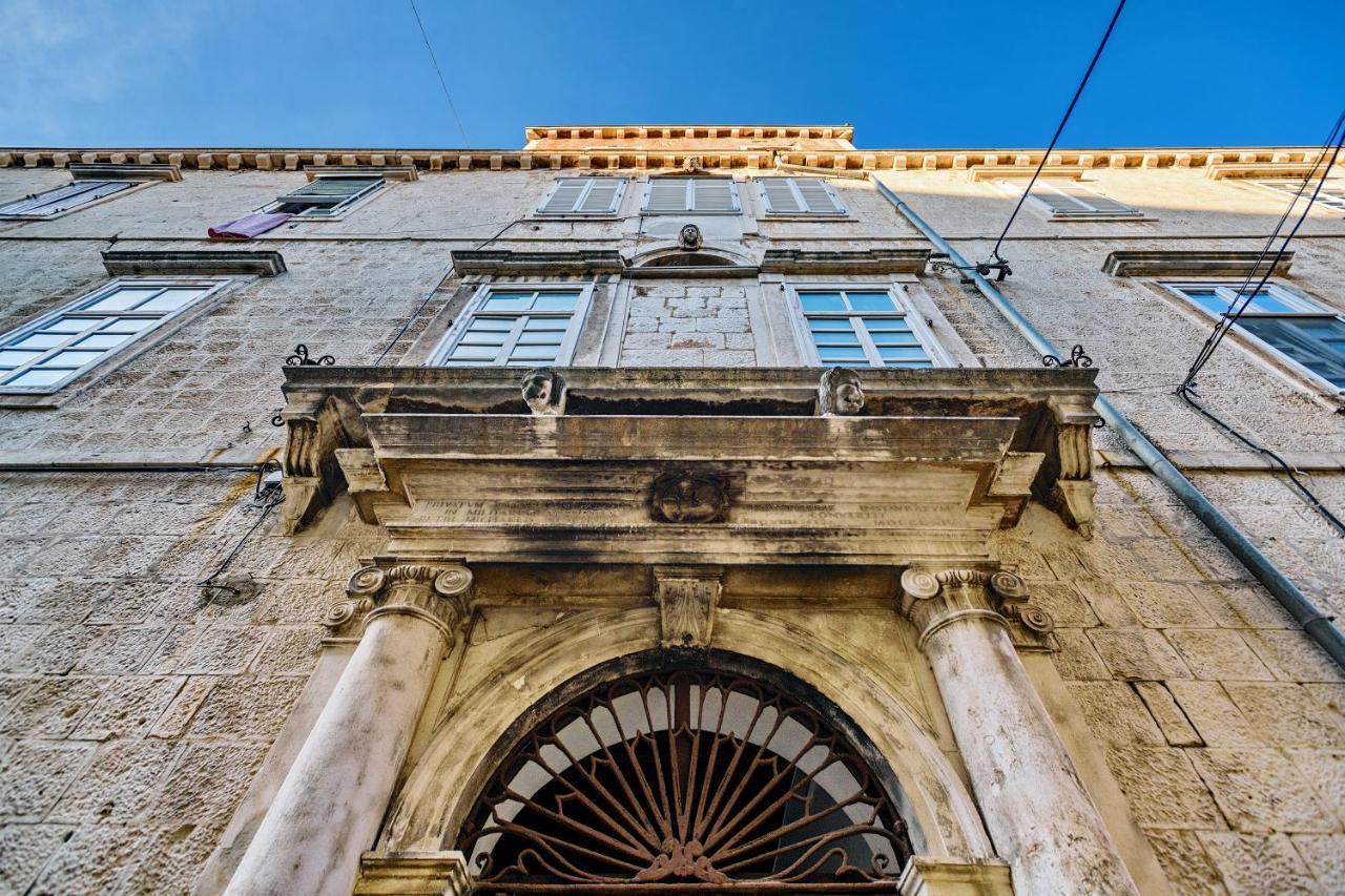 Lupino'S Gallery Apartment - Old Town Zadar Dış mekan fotoğraf